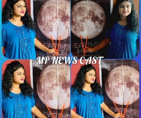 कल (19 अगस्त) रक्षाबंधन का चंद्रमा होगा सुपरब्लूमून साल का पहला सुपरब्लूमून आज (19 अगस्त) सुपरब्लूमून की आकाशीय राखी आज (19 अगस्त) चंद्रमा और माह के नामकरण का खगोलविज्ञान बताया सारिका ने