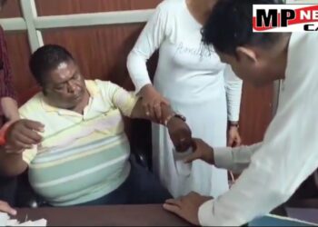 भोपाल  BDA कार्यालय के बाबू को 40 हजार की रिश्वत लेते पकड़ा, लोकायुक्त टीम की बड़ी कार्रवाई देखिए पूरा वीडियो
