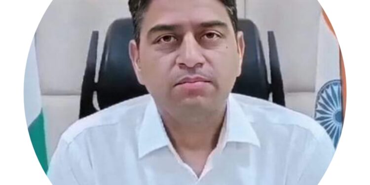 कलेक्टर श्री यादव ने आदतन अपराधी मनोज के विरुद्ध राज्य सुरक्षा अधिनियम के तहत की कार्रवाई  तीन माह तक देनी होगी पुलिस थाना माधवनगर में हाजिरी