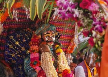 श्रावण माह में बाबा महाकाल की अंतिम शाही सवारी पूरे ठाठ बाट के साथ निकली। मुझे प्रदेश की मंगल कामना के साथ विग्रह के दर्शन-पूजन का सौभाग्य प्राप्त हुआ।