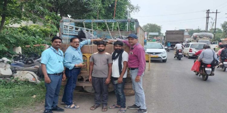 त्योहारों में मिठाई खाने वाले सावधान! रक्षाबंधन की मिठाई के लिए आ रहा नकली मावा पकड़ाया