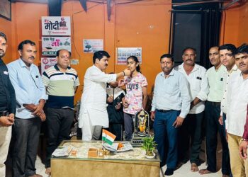 खोंं-खोंं में कालापीपल का नाम रोशन करने वाले खिलाड़ियों का विधायक घनश्याम चंद्रवंशी ने किया स्वागत