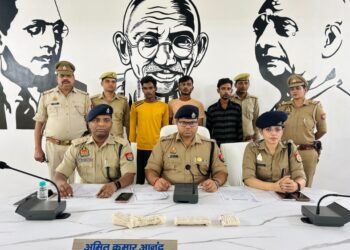 *थाना इन्दरगढ़ पुलिस द्वारा लूट की घटना करने वाले 03 अभियुक्तगण व 02 बाल अपचारी को किया गया गिरफ्तार कर कब्जे से 02 अदद मोटर साईकिल ,01 अदद तमंचा 315 बोर व 02 अदद जिन्दा कारतूस,01 अदद मोबाइल तथा 1450 रूपये नगद किया बरामद ।*