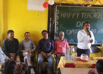शासकीय उत्कृष्ट माध्यमिक विद्यालय रीठी में मनाया गया शिक्षक दिवस,,,