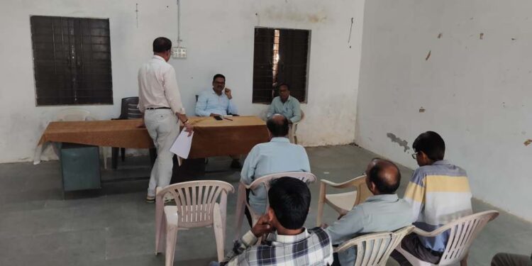 तहसीलदार शक्ति श्री तोमर ने हाउस 2 सर्वे का किया निरीक्षण