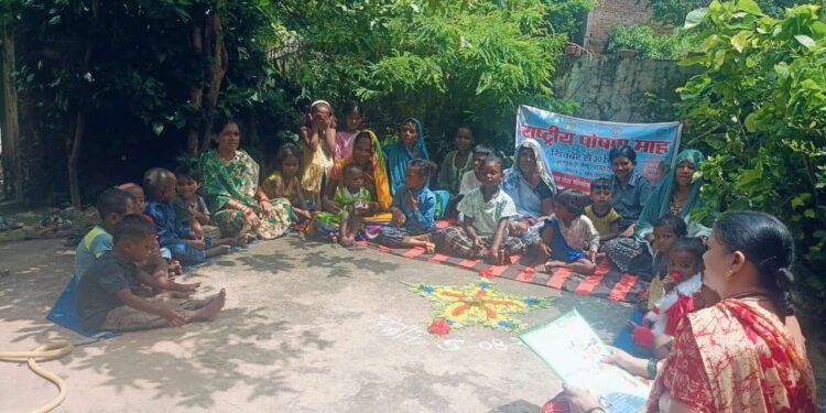 गर्भवती महिलाओं के खान पान में जरूरी है पोषक तत्व  उमरियापान के आंगनवाड़ी केंद्र क्रमांक 7 में महिलाओं को एनीमिया और उसके रोकथाम को लेकर दी जानकारी