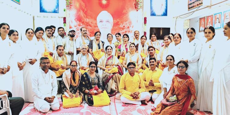 *कटनी में साधुराम स्कूल के पूर्व प्राचार्य केपी तिवारी, केसीएस स्कूल की पूर्व प्राचार्या सुश्री राजेंद्र कौर लांबा सहित अनेक शिक्षक हुए सम्मानित*