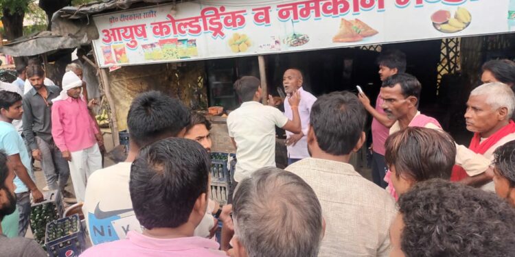 नहर विभाग की सरकारी जमीन पर अवैध कबजेदारों में हुई मारपीट