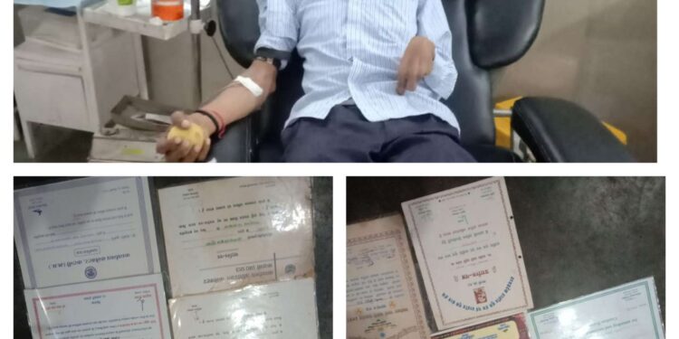 *शारीरिक विकलांगता को पीछे छोड़ 35 बार रक्तदान कर चुके हैं आनंद मोहन गुप्ता* *दुर्गा हॉस्पिटल में भर्ती पनागर निवासी महिला को दिया रक्तदान*