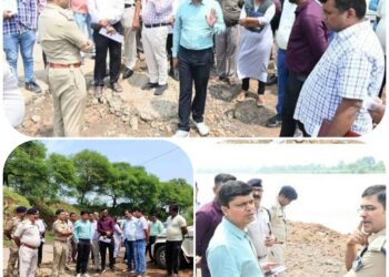 कलेक्टर एवं पुलिस अधीक्षक ने बर्री घाट एवं गंज पुल पर पहुंचकर जायजा अधिकारियों को दिए दिशा निर्देश