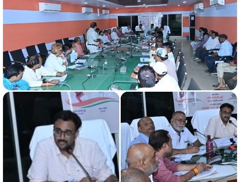 *निगमायुक्त शिशिर गेमावत ने राजस्व विभाग की ली समीक्षा बैठक* *लक्ष्य निर्धारित कर वसूली कार्य में लाये प्रगति,लापरवाही करने पर होगी सख़्त कार्यवाही-आयुक्त*
