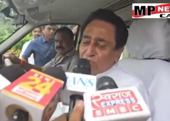 भोपाल रेल दुर्घटनाओं को लेकर पूर्व मुख्यमंत्री कमलनाथ बोले – देश में कानून व्यवस्था पूरी तरह चौपट है VIDEO