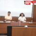 शिक्षक, आंगनबाड़ी कार्यकर्ता और स्वास्थ्य अमला ऐप पर दर्ज करे उपस्थिति – कलेक्टर श्री यादव