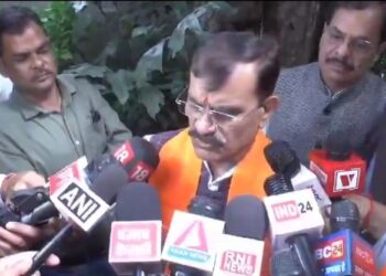 भोपाल  उज्जैन में महिला से फुटपाथ पर रेप में राजनीति शुरू, जीतू पटवारी के आरोपों पर भाजपा प्रदेश अध्यक्ष विष्णुदत्त शर्मा का बयान VIDEO