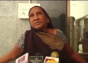 गरीब महिला के ठेले से सीएम ने खाए भुट्टे, बदले में मिले आंसू सुनिऐ महिला की जुबानी VIDEO