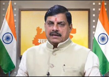 रस्सी जल गई पर बल नहीं गया…  कांग्रेस नेताओं द्वारा नर्मदापुरम जिले के अधिकारियों और कर्मचारियों के लिए जिस भाषा का प्रयोग किया गया है, वह प्रदेश के समस्त अधिकारियों और कर्मचारियों का अपमान है। CM देखे VIDEO