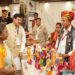 जनजाति संस्कृति एवं कला को संरक्षित रखने कलाकारों का योगदान महत्वपूर्ण:राष्ट्रपति श्रीमती मुर्मु राष्ट्रपति श्रीमती मुर्मु ने हस्तशिल्पियों एवं जनजाति कारीगरों से की रू-ब-रू चर्चा हस्तशिल्पियों एवं जनजाति कलाकारों की कला को राष्ट्रपति ने सराहा