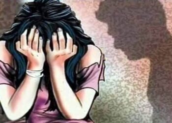 न्यायालय द्वारा बुरी नियत से छेड़छाड़ करने वाले आरोपी को 1 वर्ष सश्रम कारावास की सजा से दण्डित किया गया।