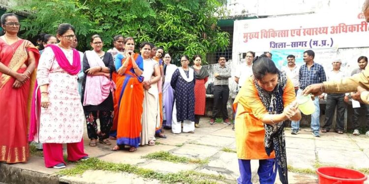 हाथ धुलाई का प्रदर्शन कर “विश्व हाथ धुलाई दिवस मनाया