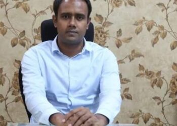 दीपावली पूजन सामग्री विक्रय करने वालों से वसूली न की जाए।  दीपावली के त्यौहार पर मिट्टी के दिये को जलायें।  जिम्मेदार अधिकारी मिट्टी के दियों की विक्री को प्रोत्याहित करें। -कलेक्टर