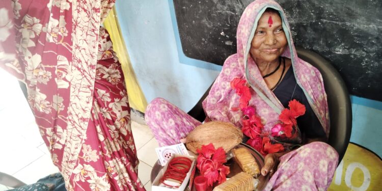 *विजयराघवगढ़ अंतरराष्ट्रीय वृद्ध जन दिवस पर विजयराघवगढ़ की 293 आंगनबाड़ी केंद्रों पर वृद्ध जनों का किया गया सम्मान*