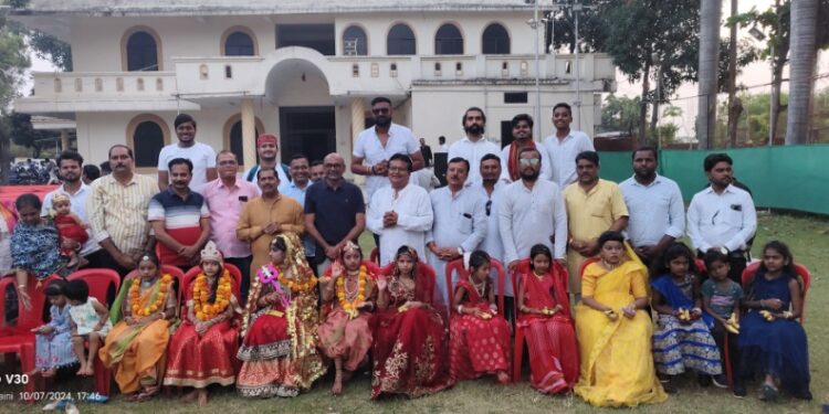 श्री समर्पण श्री द्वारा भव्य कन्या पूजन का आयोजन हुआ, स्वयंवरम गार्डन में 09,10,11 अक्टूबर को होगा केसरिया गरबा महोत्सव,नकली पास एंट्री की हुई शिकायत…