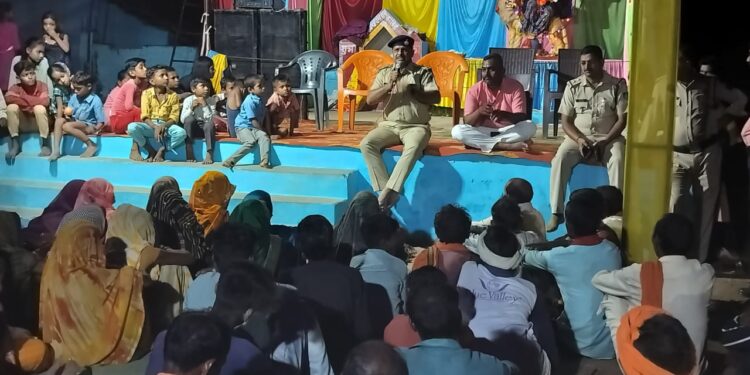 थाना प्रभारी कुठला की अपील के बाद ग्रामीणों ने दुर्गा विसर्जन के दिन नशा न करने का लिया प्रण*