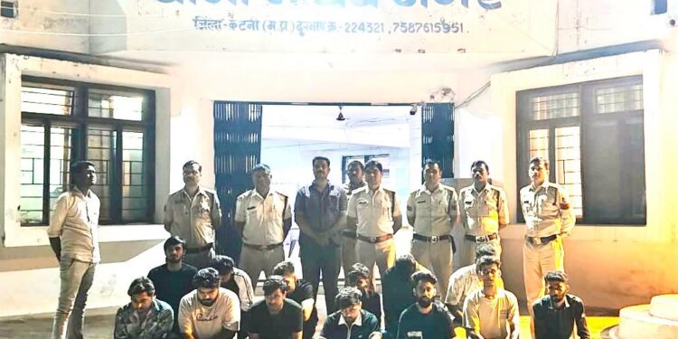 *माधवनगर पुलिस की ताबड़तोड़ कार्यवाही 13 जुआरियों की गिरफ्तारी, ₹10,360 नगद बरामद*