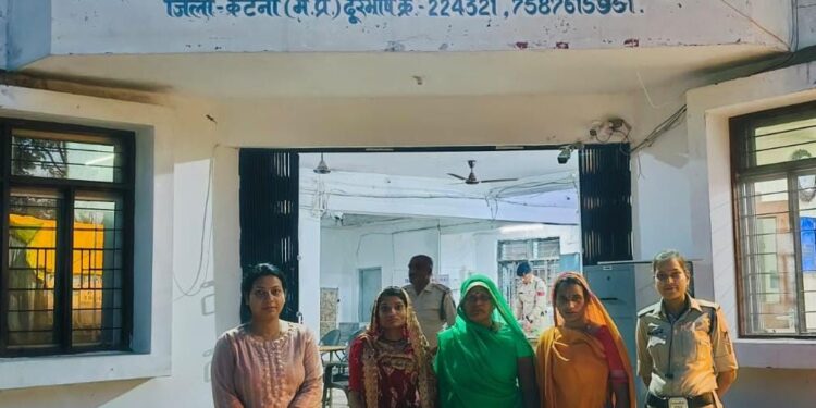 *निरीक्षक अनूप सिंह के नेतृत्त्व में माधवनगर पुलिस की एक और सफलता*। लापता नाबालिग लड़की को पुलिस ने सुरक्षित परिजनों को किया सुपुर्द।