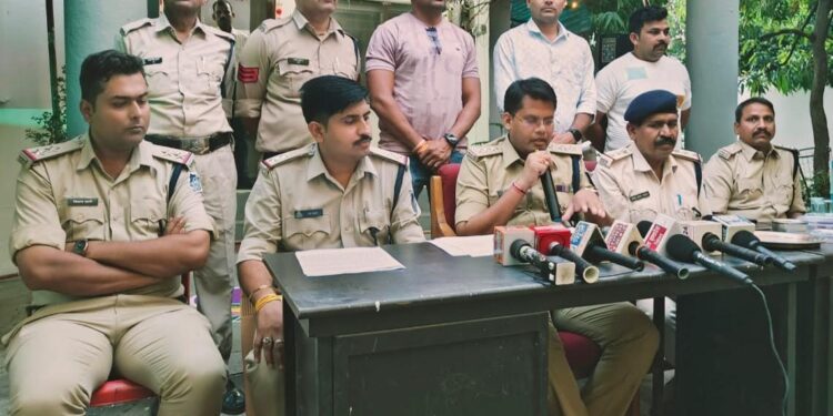 पूर्व भाजपा जिला अध्यक्ष नरेंद्र सिंह बेस के यहा हुई चोरी के मामले में… कालापीपल पुलिस की सक्रिय भूमिका रवि भंडारी,तेज प्रकाश बोहरे विवेक गोस्वामी व वेद प्रकाश परमार…!