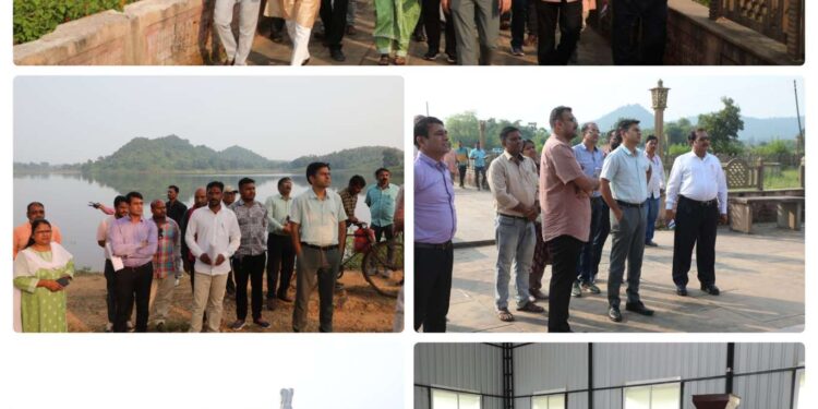 कलेक्टर ने भौगोलिक केन्द्र बिंदु करौंदी व मढ़ेरा के कस्टम हायरिंग सेंटर का किया निरीक्षण