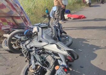 *सड़क घटना में एक की मौत,बाकी सब घायल , डायल100 की भी लापरवाही आई सामने समय रहते नहीं मिली सेवा समय रहते नहीं पंहुची एम्बुलेंस*