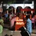 देखिऐ VIDEO मुक्तिधाम में अनोखी दीवाली जलती चिताओं के पास दिवाली मनाते