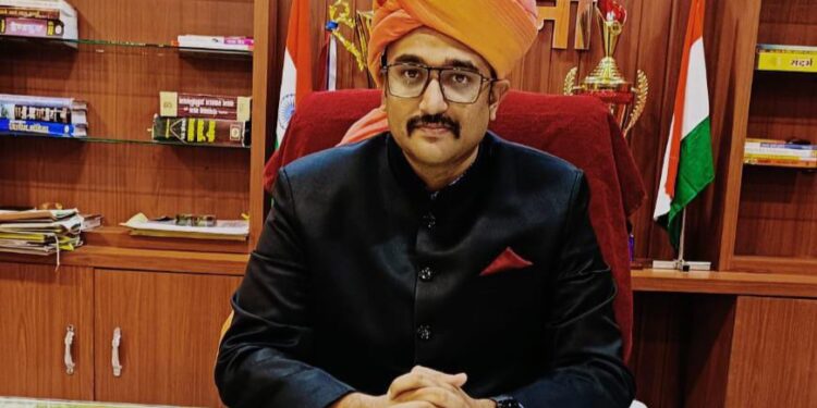 ग्रामीण क्षेत्रों में की 13 ग्राम पंचायतों में पेयजल सुविधा हेतु होंगे बोर खनन जिला पंचायत सीईओ श्री गेमावत ने प्रदान की तेरह लाख रुपए की प्रशासकीय स्वीकृति निर्माण एजेंसी, ग्राम पंचायतों द्वारा निर्धारित शर्तों के अनुरूप कराए जाएंगे कार्य