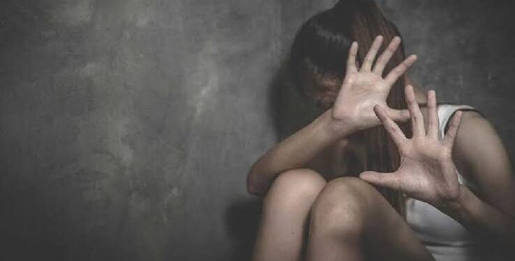नाबालिग पीडिता के साथ छेडछाड करने वाले 3 आरोपीगण को 3,3 वर्ष की सजा एवं कुूल 6000 रूपए अर्थदण्ड से दण्डित किया गया।