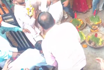 *मौत का लाइव विडीयो जवारे विसर्जन के दौरान आया अटैक* वायरल
