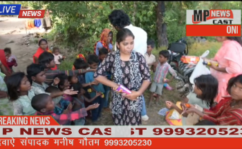 कौशल्या ह्यूमैनिटी फाउंडेशन KHF संगठन द्वारा दीपावली के शुभ अवसर पर गरीब, असहाय एवं जरूरतमंद बच्चों को मिठाईयां , कपड़े,पटाखे, फुलझड़ी एवं अन्य सामग्री वितरण करके बच्चों के चेहरे में मुस्कान लाए*,