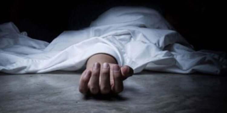पूर्व डीजीपी के बेटे ने की आत्महत्या, डिप्रेशन में ब्लेड से गला और कलाई काटी