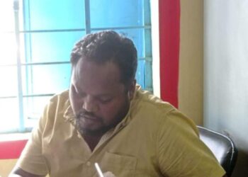 सीमांकन करने के बदले मांगे थे 15 हजार रुपएघूस लेते रंगे हाथ पकड़ाया पटवारी