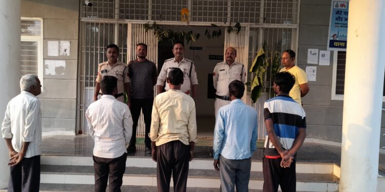*बरही पुलिस ने जुआ फड़ पर की रेड, पांच जुआडियों को दबोचा, जब्त हुए