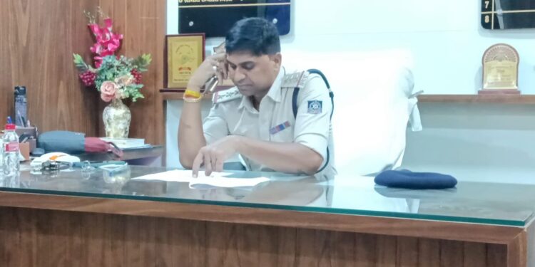*नाबालिग बालिका को सुरक्षित घर पहुंचाया – थाना माधवनगर एवं चौकी निवार का सफल अभियान*