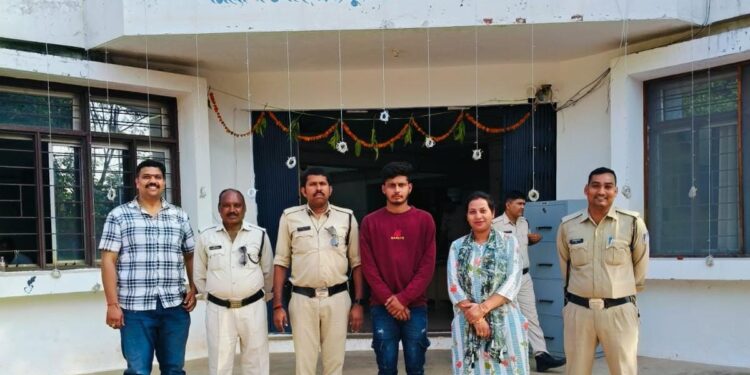 *नाबालिक के साथ बलात्कार करने वाला आरोपी गिरफ्तार,