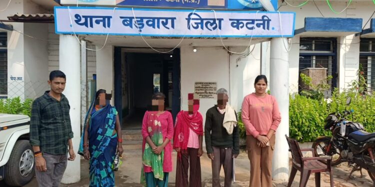 2 अपहृत बालिकाओं को दस्तयाब किया गया ।