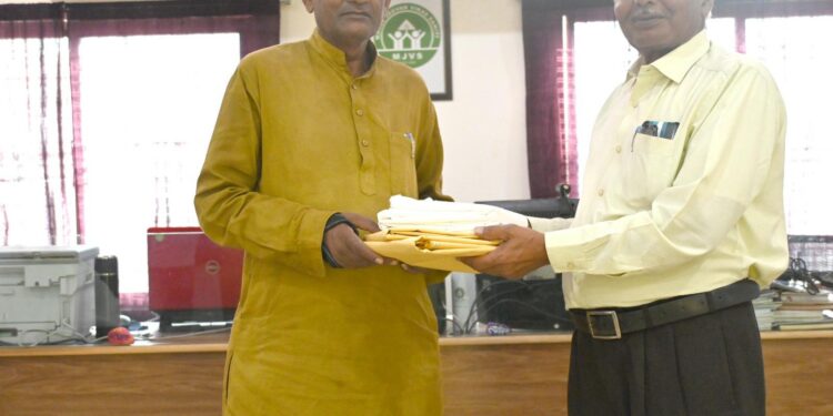 *देवउठनी एकादशी की जिले वासियों को शुभकामनाएं*  मानव जीवन विकास समिति बिजोरी, मझगंवा, जिला कटनी  सचिव निर्भय सिंह