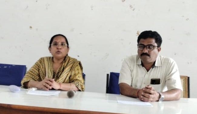 मतदाता सूची संक्षिप्त पुनरीक्षण कार्य में लापरवाही बरतने पर दो बीएलओ को नोटिस,चेतावनी पत्र जारी होने के बाद भी स्थिति शून्य….?