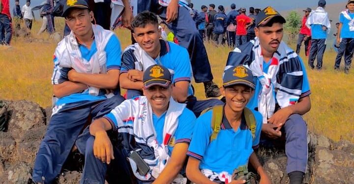 समेरिटंस एनसीसी केडिट्स राष्ट्रीय ट्रेकिंग से विजय होकर लौटा
