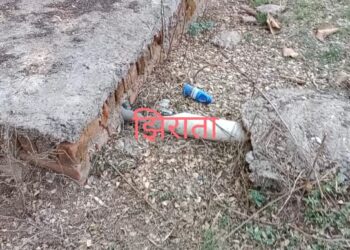 विकास मे सरकार ने लगाया भरपूर जोर लेकिन गूढ़ा मड़ली और झिराटा ग्राम पंचायतो मे लीपापोती कर करवा दिया सामुदायिक शौचालयो का निर्माण