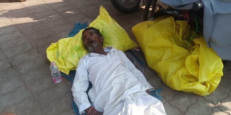 अमरवाड़ा बस स्टैंड में अज्ञात व्यक्ति की हुई मौत