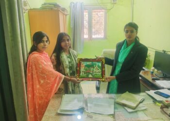 पवई नवनियुक्त SDM समीक्षा जैन का समाज सेविका अर्चना सिंगरौल ने किया स्वागत