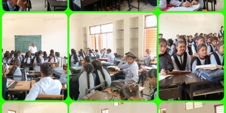 विद्यार्थियों को जैविक खेती के सिद्धांत एवं प्रबंधन का प्रशिक्षण दिया गया।